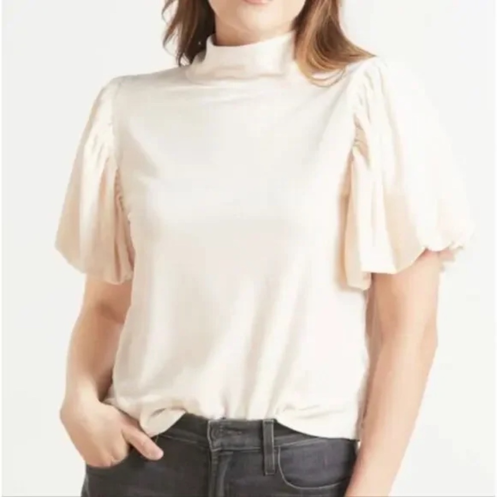 Free People Claudia Velvet Puff Sleeve Blouse in Champagne Toast Sz M